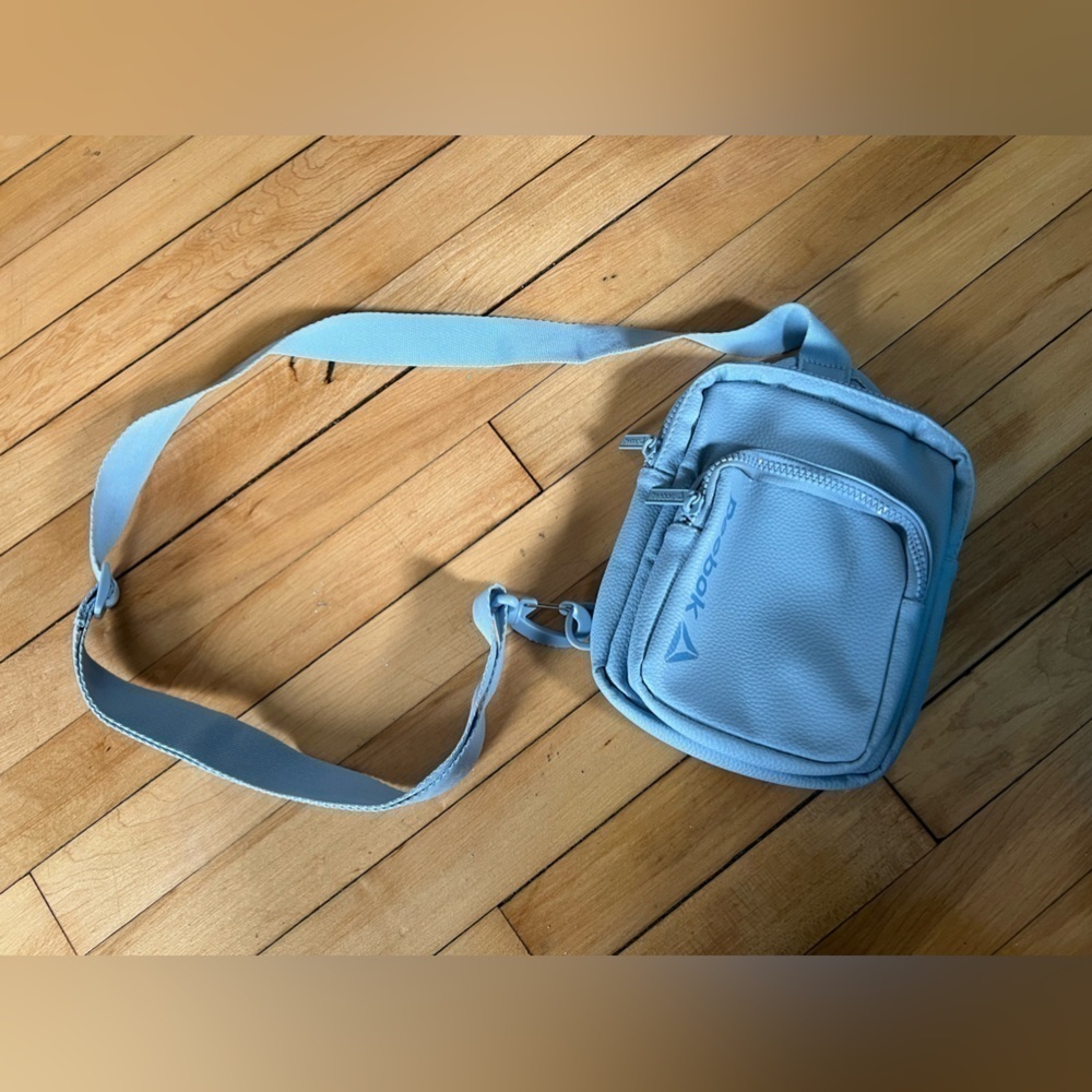 Reebok baby‎ blue crossbody bag